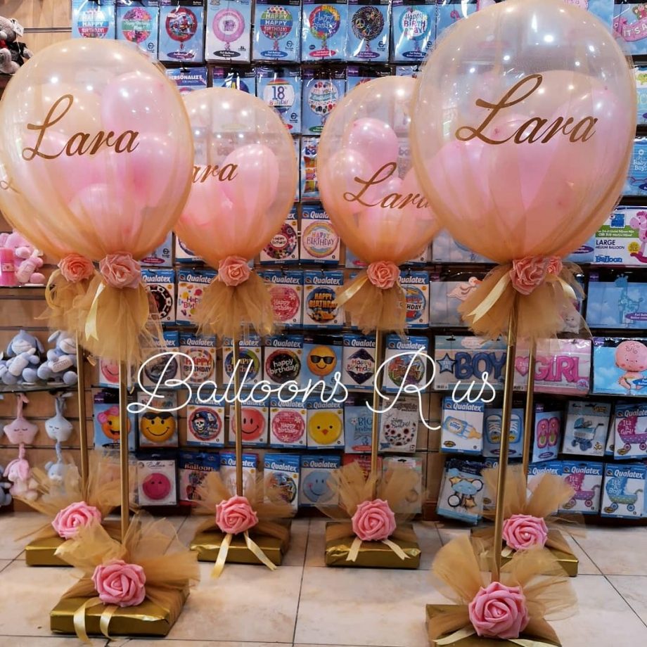 centerpiece of balloons