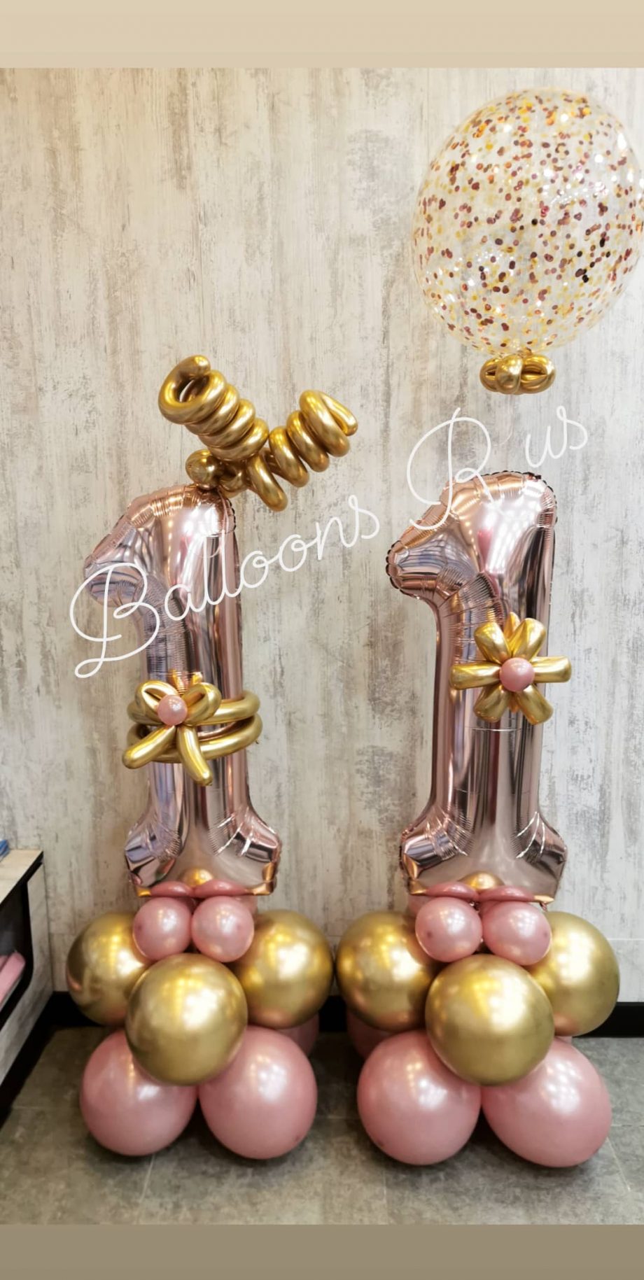 BIRTHDAY STAND GIFT