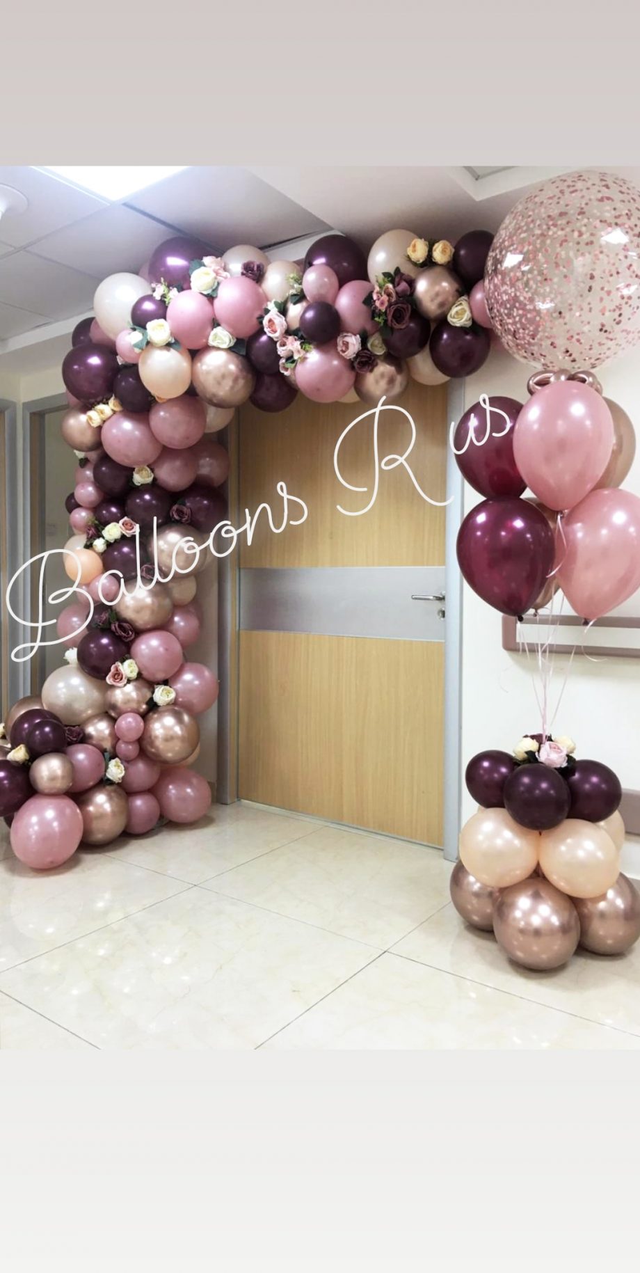NEW BABY GIRL ORGANIC ARCH WITH CONFETTI STAND - Image 2