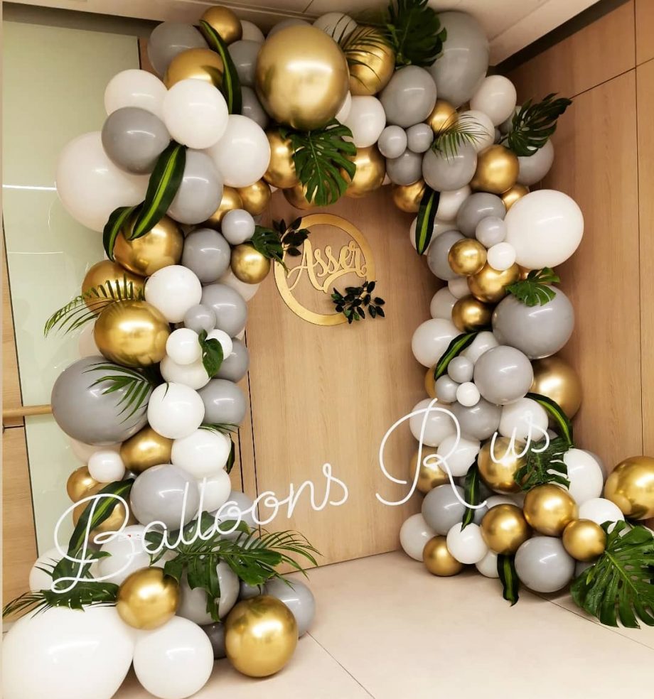 baby boy welcoming arch