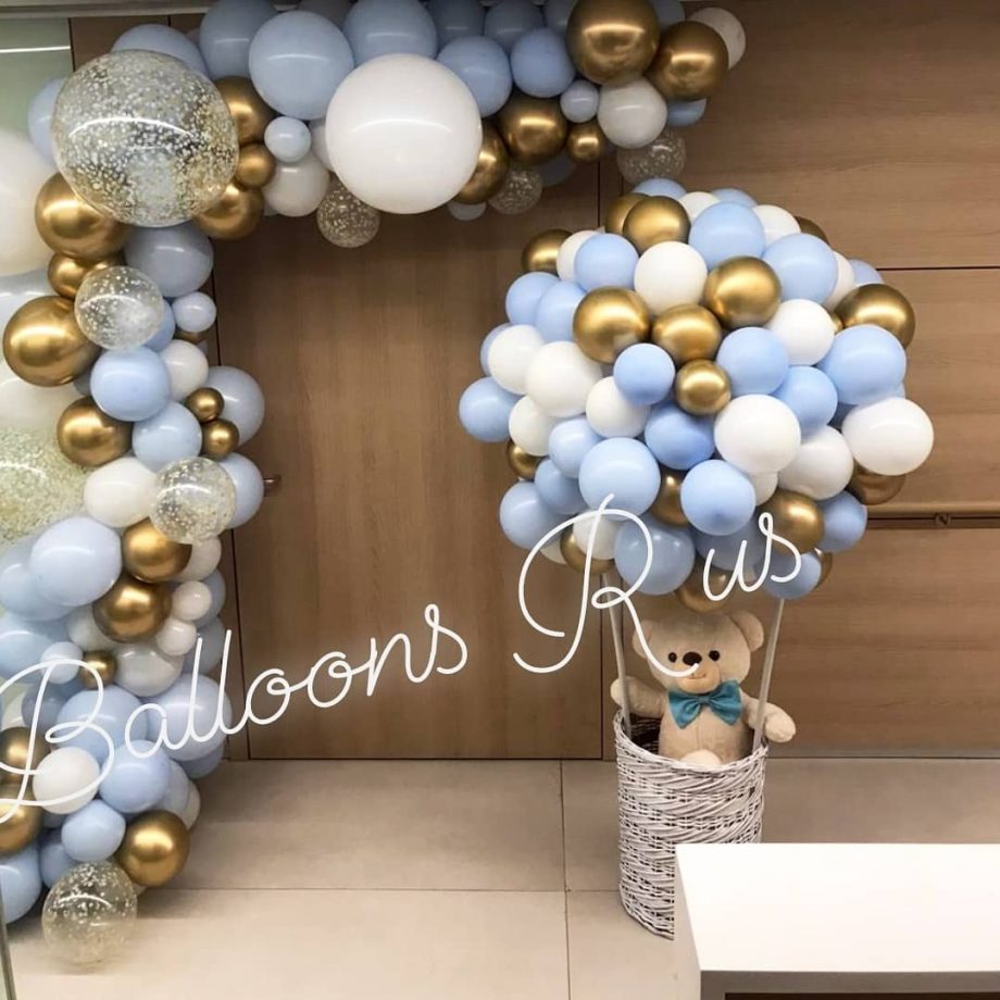 HOT AIR WITH ORGANIC ARCH BALLOONS