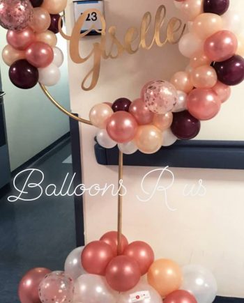 circle stand of balloons