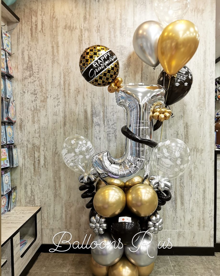 GRADUATION STAND IF CHROME BALLOONS