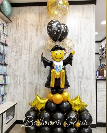 GRADUATION STAND WITH SMALL LETTER