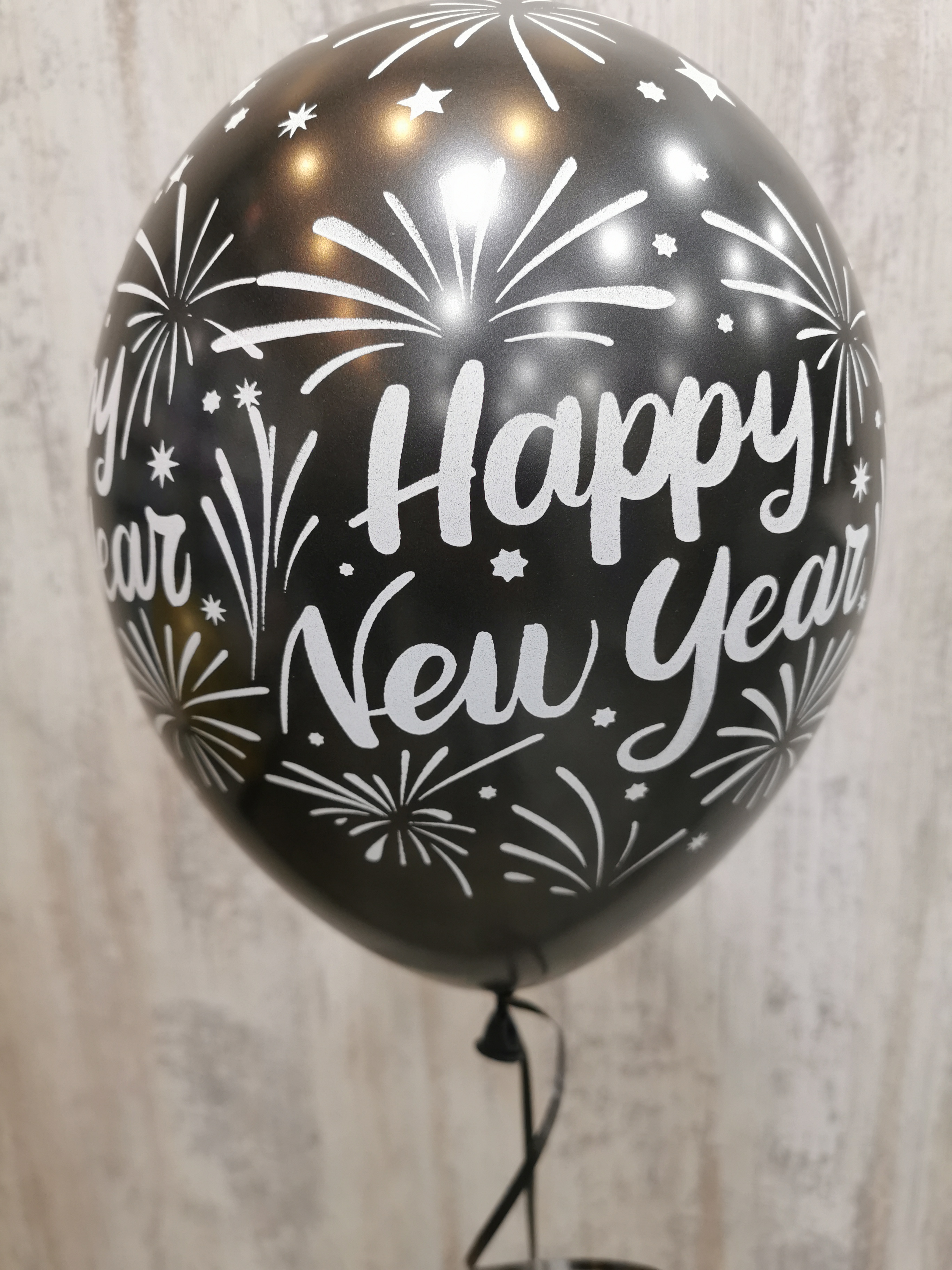 BLACK BALLOON HAPPY NEW YEAR HELIUM