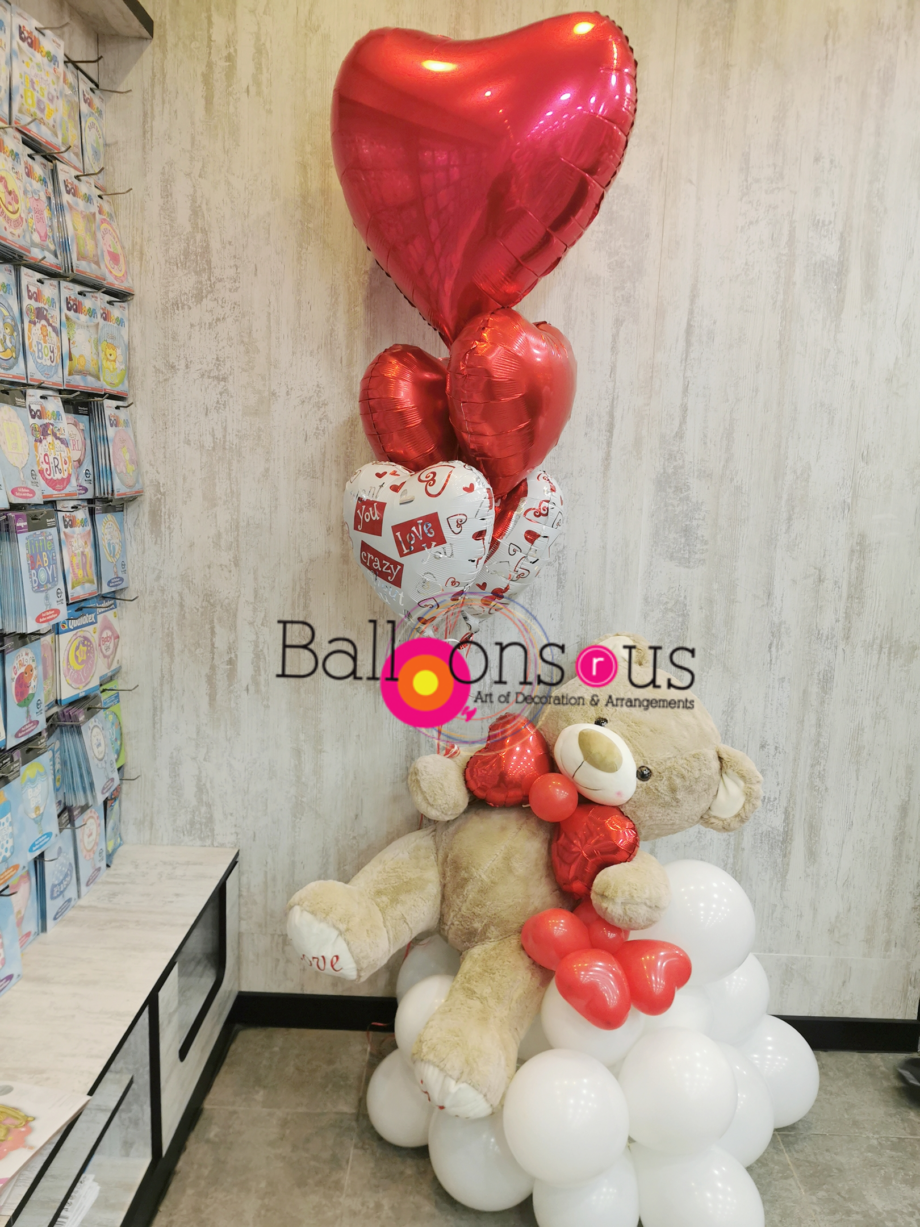 BIG TEDDY BEAR WITH HELIUM BUNCH