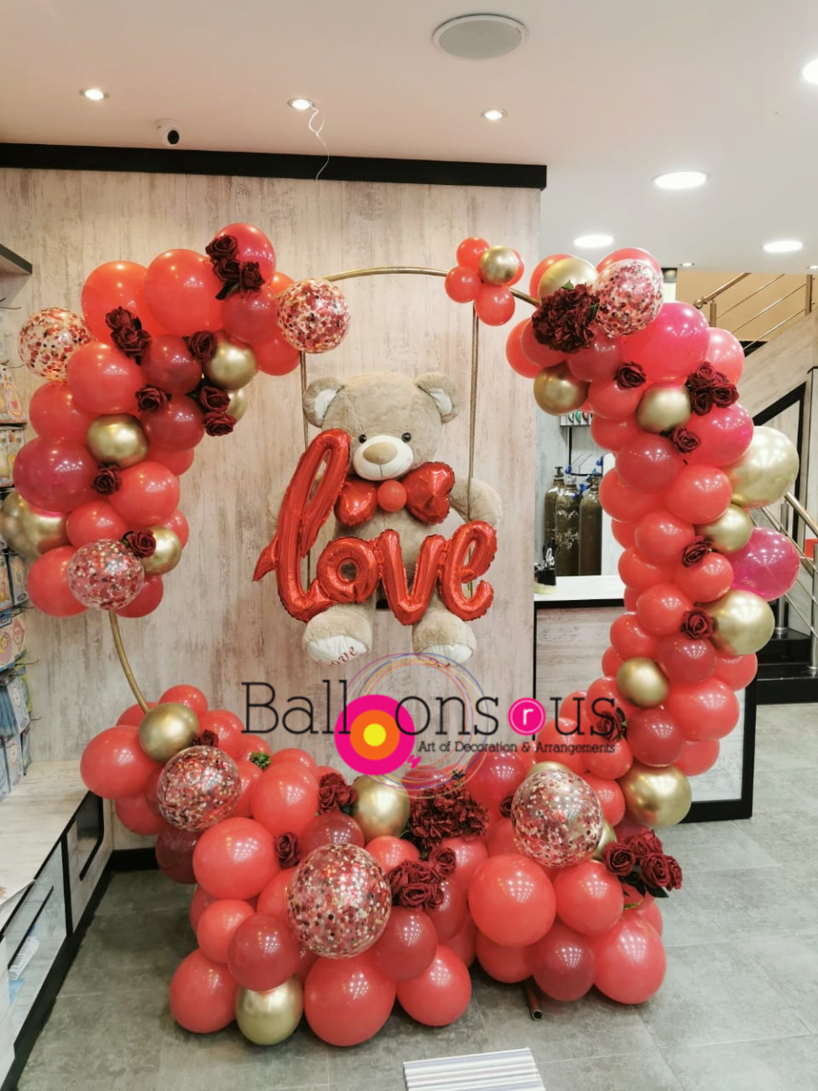BIG SWING  OF BALLOONS AND FLOWERS
