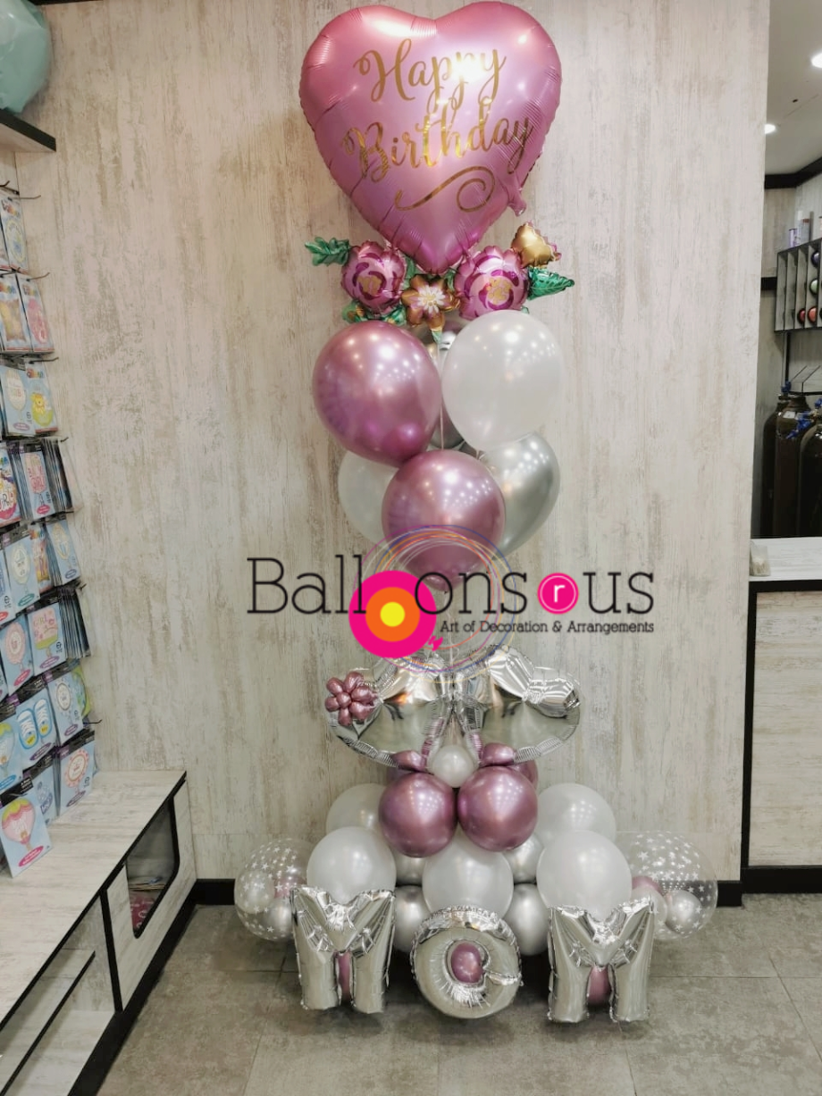 Love Mom of  chrome and heart balloons