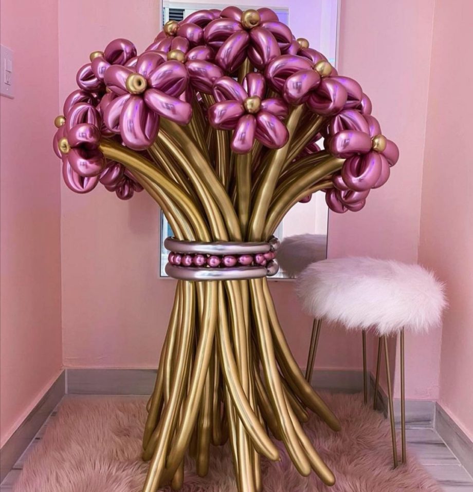 Big Flowers Bouquet of 30 Chrome Balloons