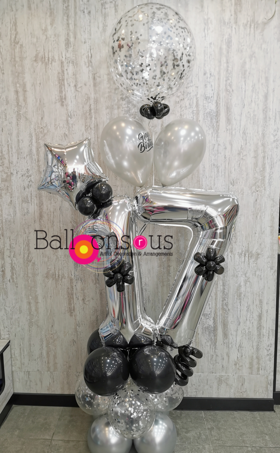 arrangement birthday with confetti balloon